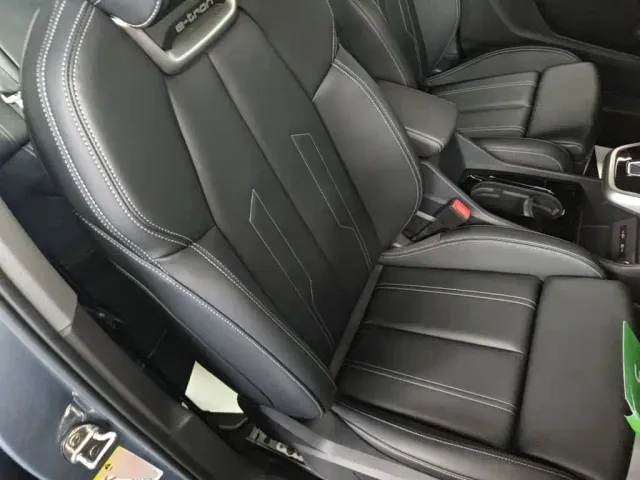 Audi Q4 e-tron — Фото автомобиля 24