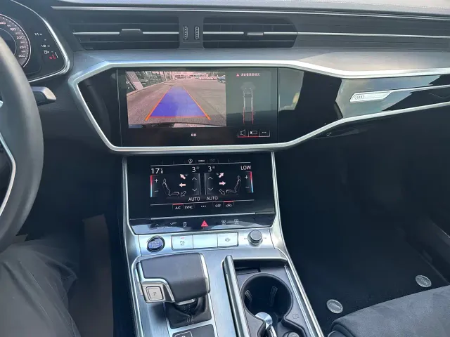 Audi A7L — Фото автомобиля 16