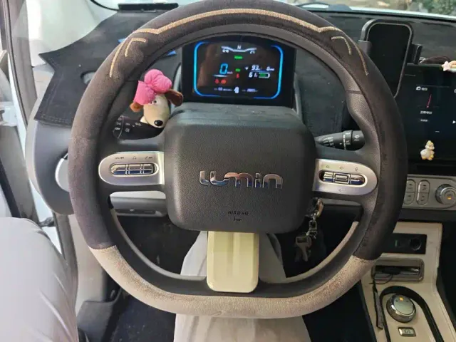 Changan Lumin — Фото автомобиля 15