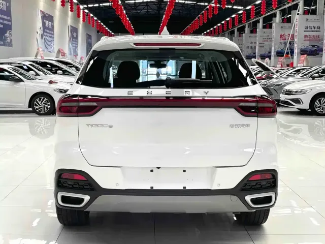 Chery Tiggo 8 — Фото автомобиля 5