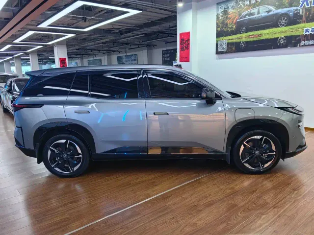 Toyota BoZhi 3X — Фото автомобиля 4