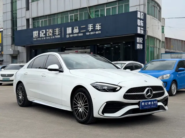 Mercedes-Benz C-Class — Фото автомобиля 3