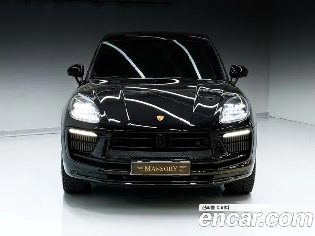 Porsche Macan — Фото автомобиля 3