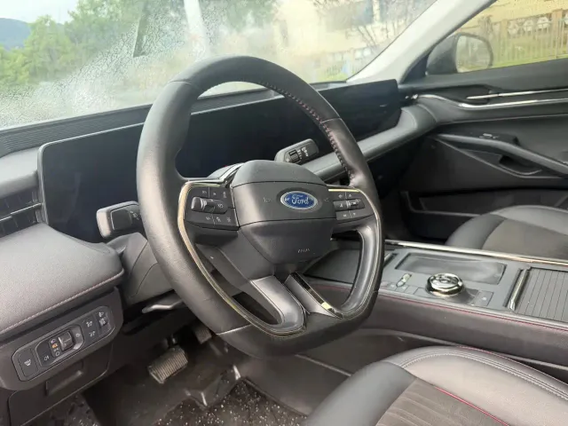 Ford Mondeo — Фото автомобиля 6