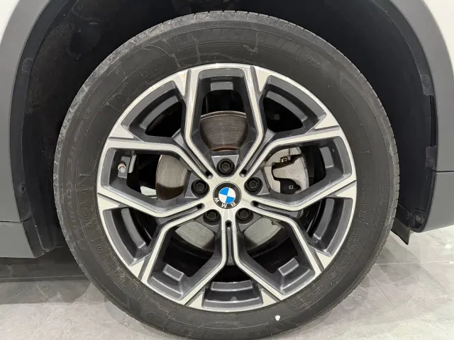 BMW X1 — Фото автомобиля 7
