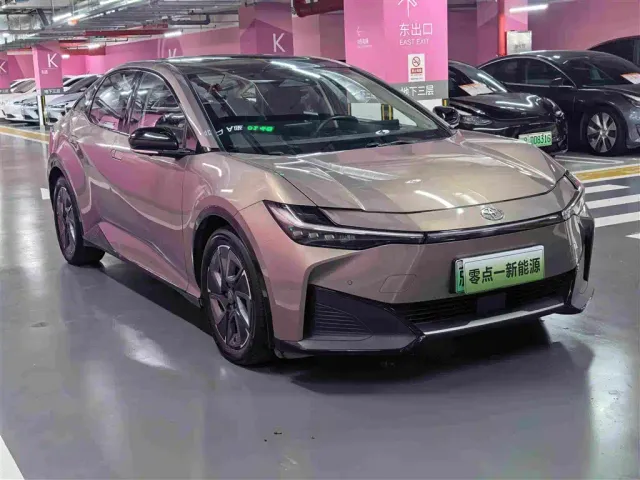 Toyota bZ3 — Фото автомобиля 7