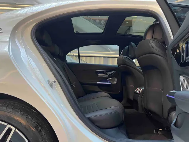 Mercedes-Benz C-Class — Фото автомобиля 13