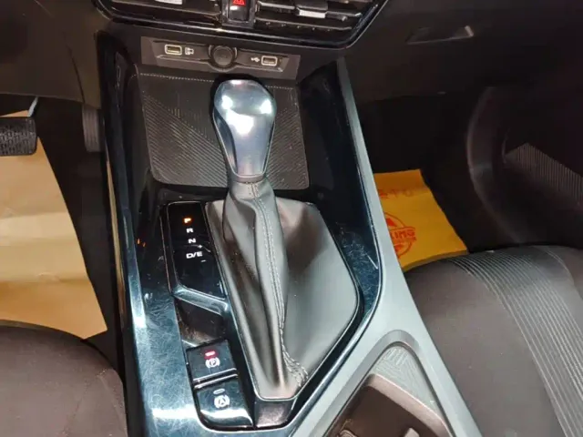 Roewe i5 — Фото автомобиля 13