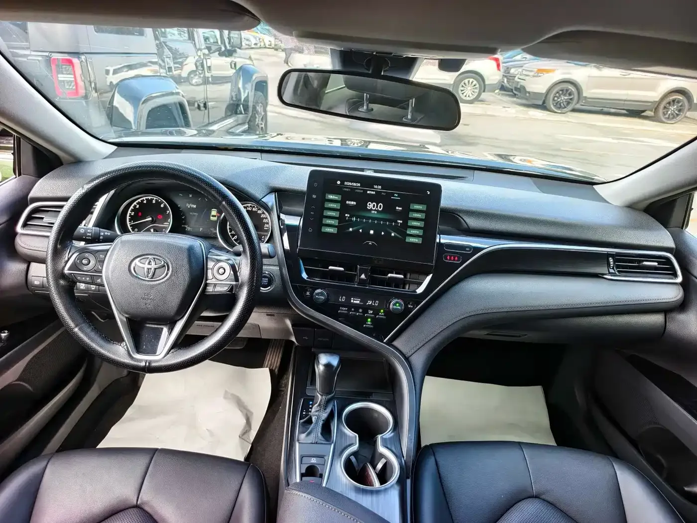 Toyota Camry 2023 2.0G Luxury Edition — Фото автомобиля 12