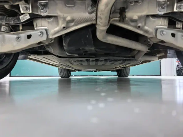 Li Auto L8 — Фото автомобиля 17