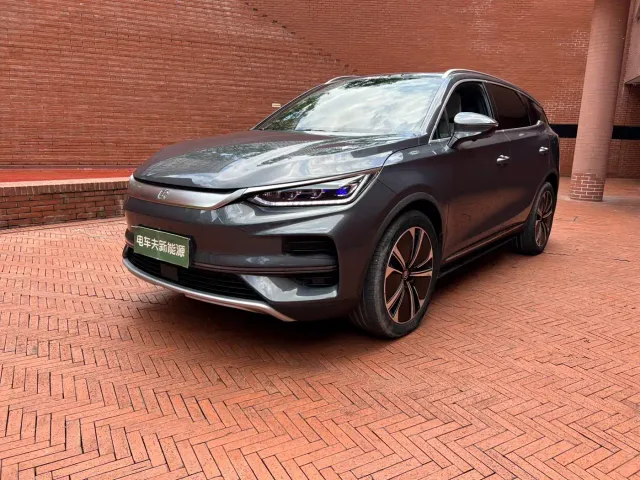 Фотография автомобиля — BYD Tang
