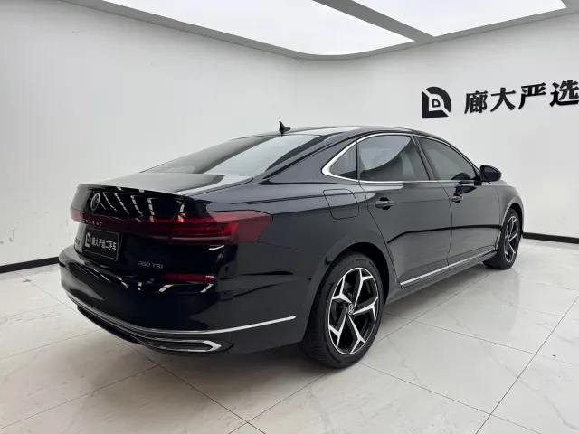 Volkswagen Passat — Фото автомобиля 6