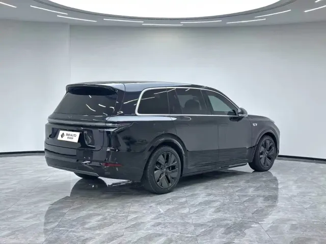 Li Auto L7 — Фото автомобиля 4