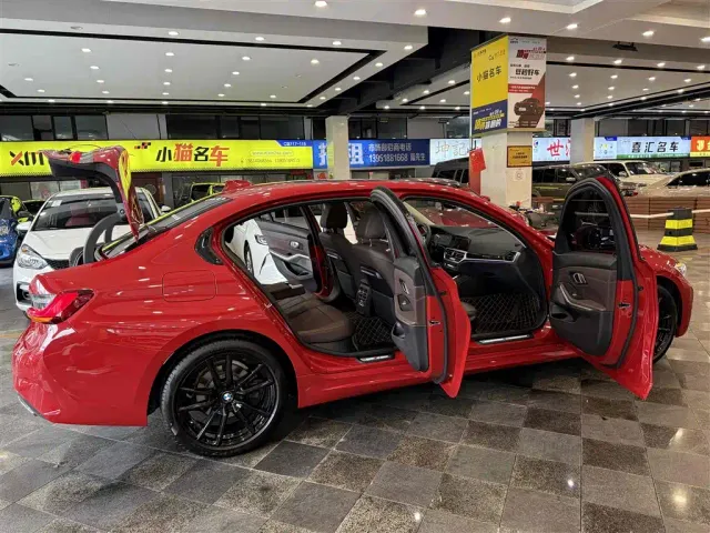 BMW 3 Series — Фото автомобиля 30