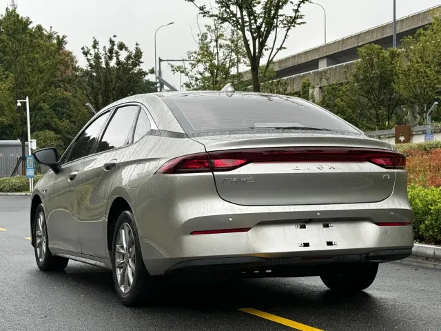 GAC Aion S — Фото автомобиля 5