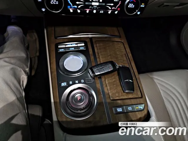 Genesis G80 Бензин 2.5 турбо AWD — Фото автомобиля 17