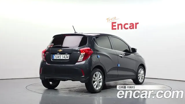 Chevrolet Spark — Фото автомобиля 2