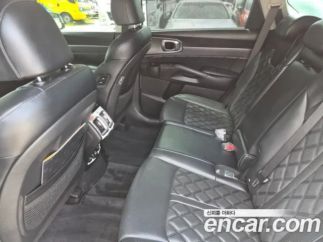 Kia Sorento Sorento 4-е поколение Бензин 2.5T 2WD — Фото автомобиля 8