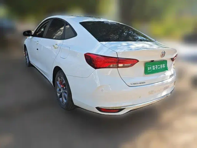 Buick Verano — Фото автомобиля 6