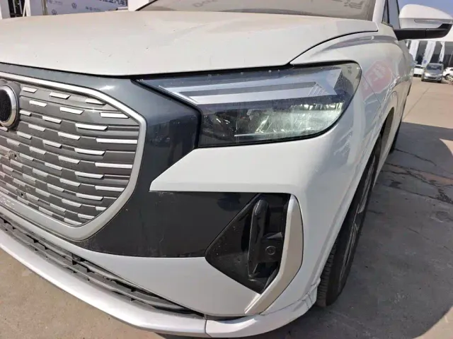Audi Q4 e-tron — Фото автомобиля 17