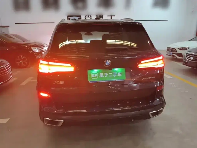 BMW X5 — Фото автомобиля 5