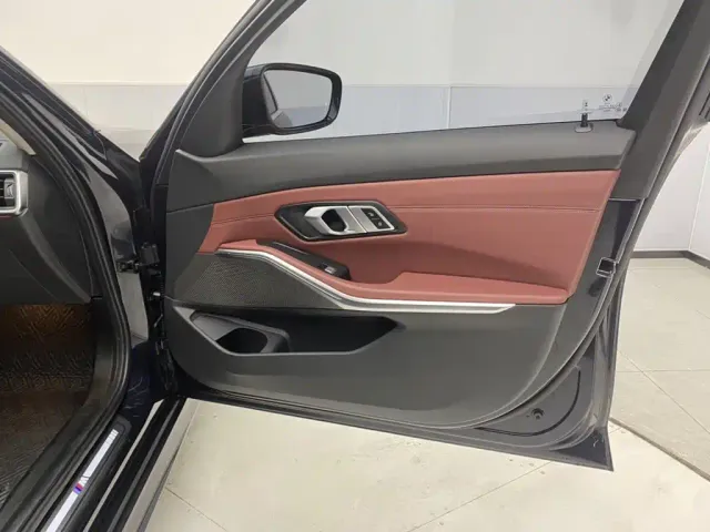 BMW 3 Series — Фото автомобиля 26