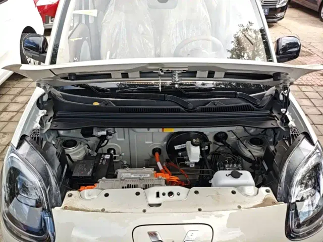 Wuling Hongguang Mini EV — Фото автомобиля 19