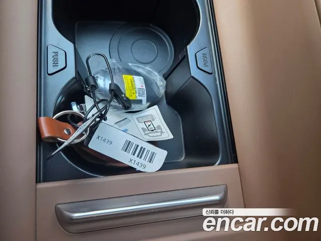 Hyundai Grandeur Grandeur (GN7) 2.5 Бензин 2WD — Фото автомобиля 20