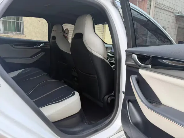 BYD Qin PLUS — Фото автомобиля 8