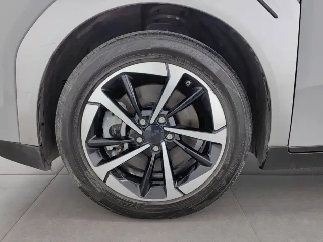 GAC Aion Y — Фото автомобиля 17