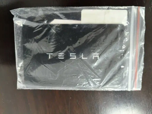 Tesla Model 3 — Фото автомобиля 8