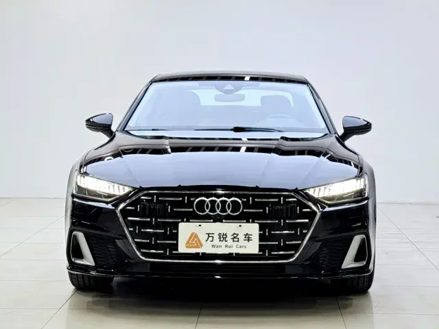Audi A7L — Фото автомобиля 2
