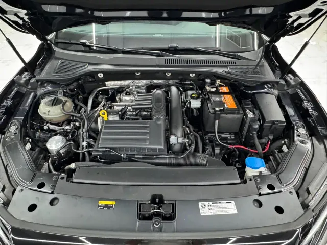 Volkswagen Passat — Фото автомобиля 19