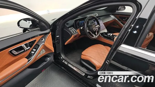 Mercedes-Benz S-Class — Фото автомобиля 10