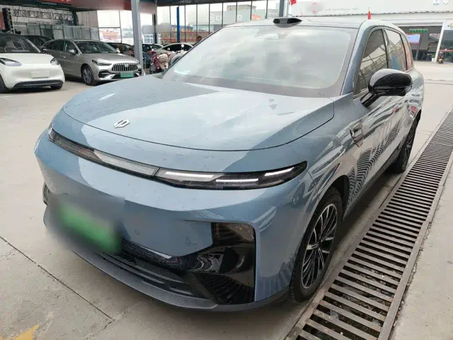 Фотография автомобиля — Leapmotor B10