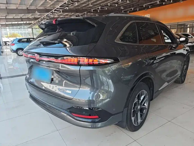 Changan CS75 Plus — Фото автомобиля 6