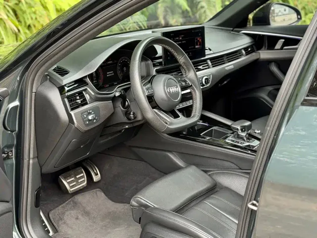 Audi A4L — Фото автомобиля 7
