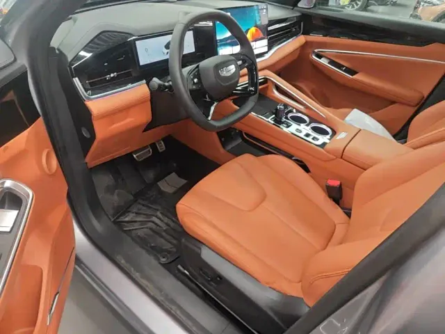 Geely Boyue — Фото автомобиля 14