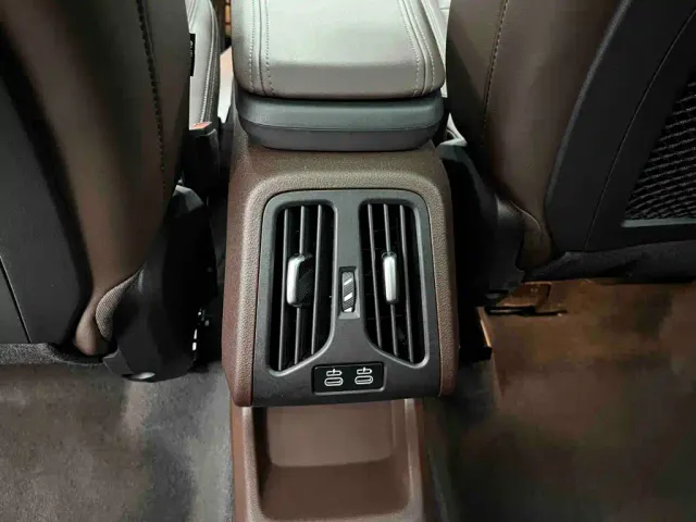 BMW X1 — Фото автомобиля 18