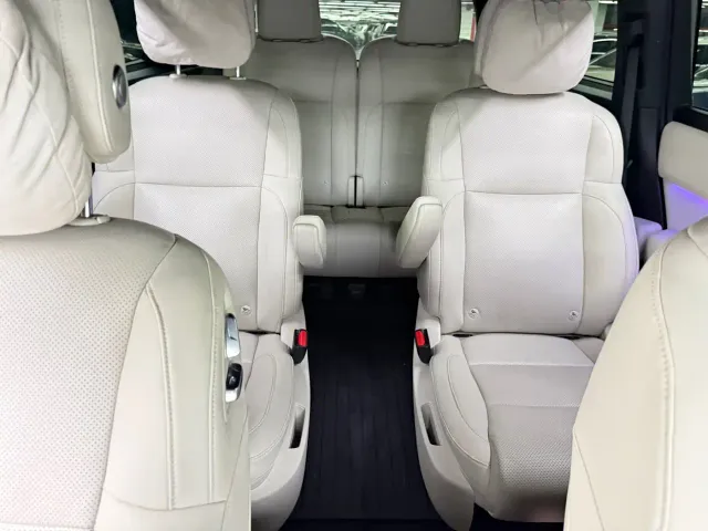Li Auto L9 — Фото автомобиля 8