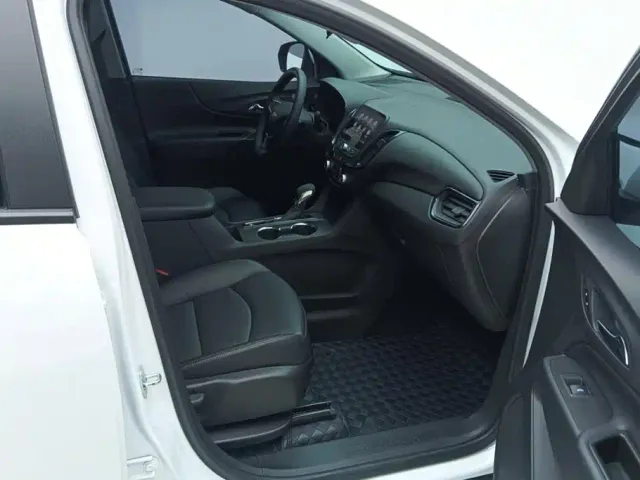 Chevrolet Equinox — Фото автомобиля 8