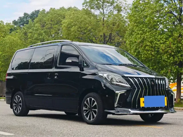 Forthing Fengxing M7 — Фото автомобиля 3