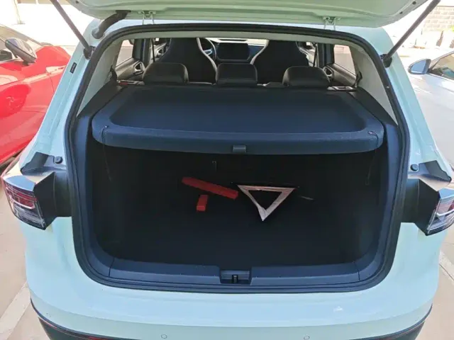 Volkswagen Tharu — Фото автомобиля 18
