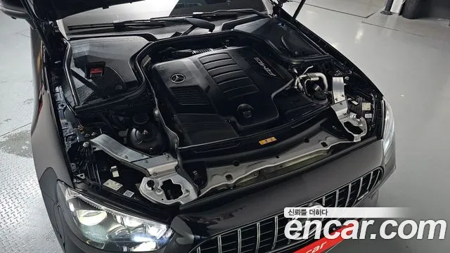 Mercedes-Benz E-Class — Фото автомобиля 2