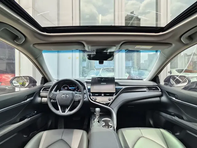 Toyota Camry — Фото автомобиля 24