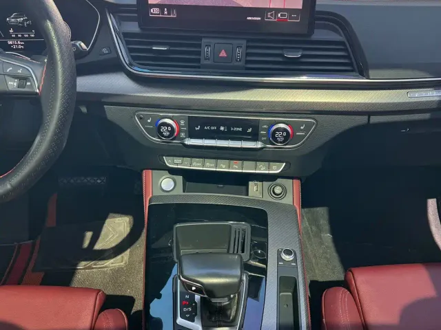Audi Q5L — Фото автомобиля 7