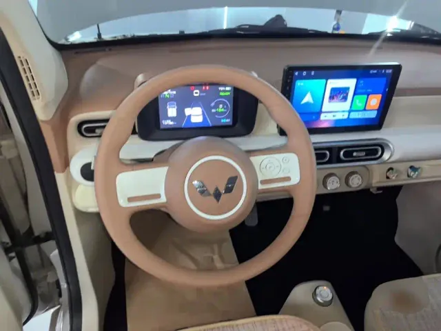 Wuling Hongguang Mini EV — Фото автомобиля 10