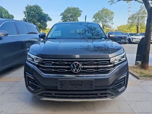 Volkswagen Tayron GTE Plug-in Hybrid — Фото автомобиля 3