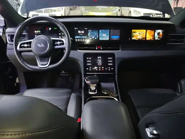 Li Auto ONE — Фото автомобиля 9