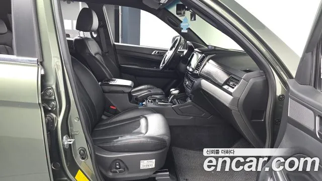 KG_Mobility_Ssangyong Rexton Новый Rexton Sport Khan Дизель 2.2 4WD — Фото автомобиля 26